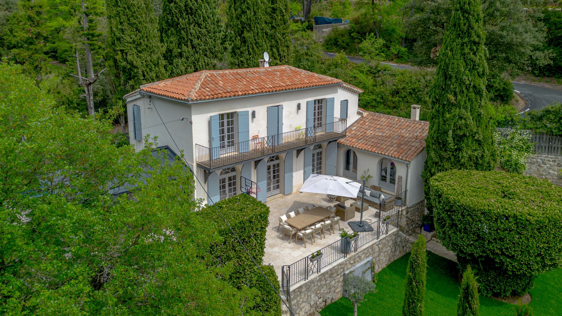 Maison familiale, Pays d'Aix – reportage FBE Studio